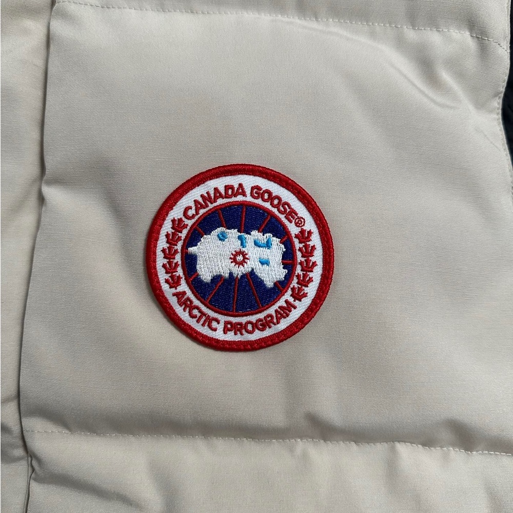 Canada Goose Cream Puffer Vest - Picture 5 of 8